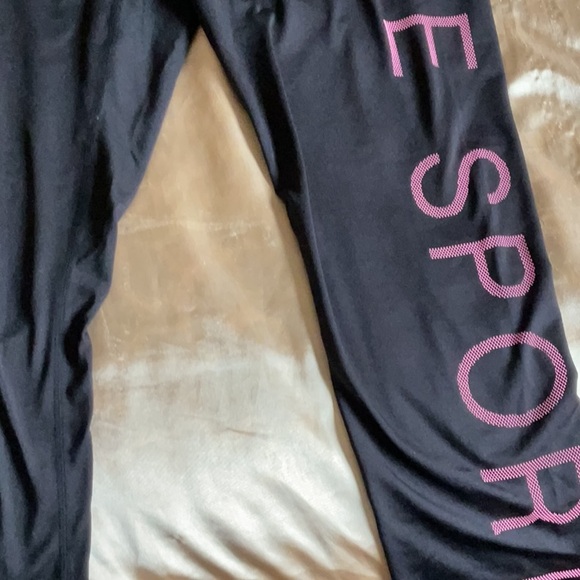 Bebe Sport new Black Leggings, Pink graphic Logo on Left leg, Size L,super cute! - Picture 3 of 6